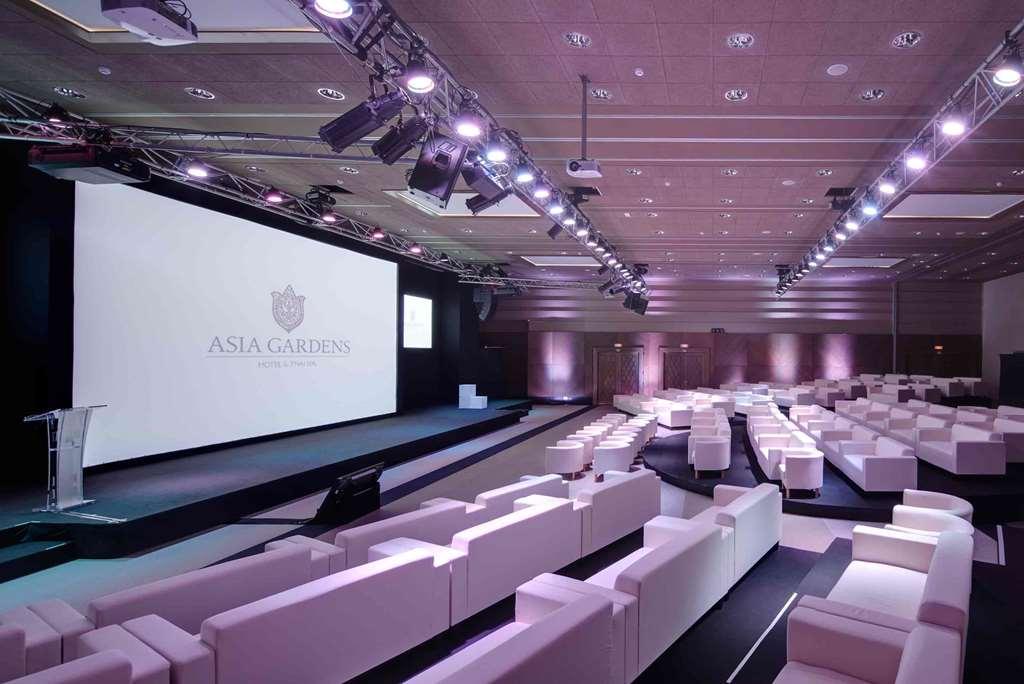 فندق إيشا جاردنز آند تاي سبا، إيه رويال هايدواي فينيسترات المرافق الصورة The Grand Ballroom