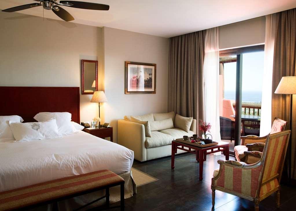 فندق إيشا جاردنز آند تاي سبا، إيه رويال هايدواي فينيسترات الغرفة الصورة A room at the Hotel