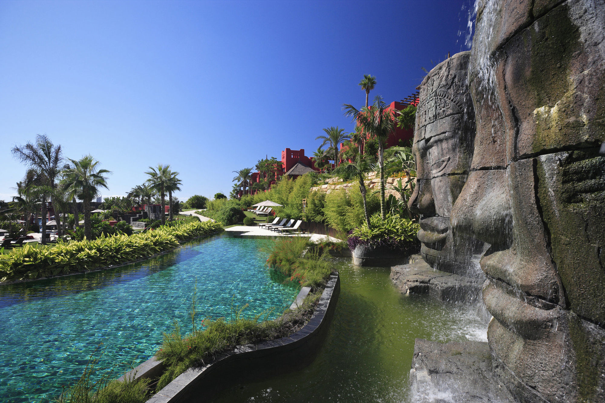 فندق إيشا جاردنز آند تاي سبا، إيه رويال هايدواي فينيسترات المرافق الصورة The pool at the Hard Rock Hotel