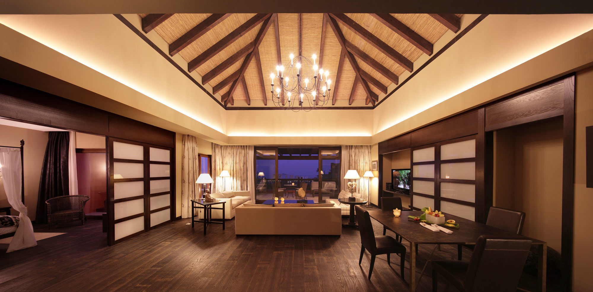 فندق إيشا جاردنز آند تاي سبا، إيه رويال هايدواي فينيسترات المظهر الخارجي الصورة A suite at the resort