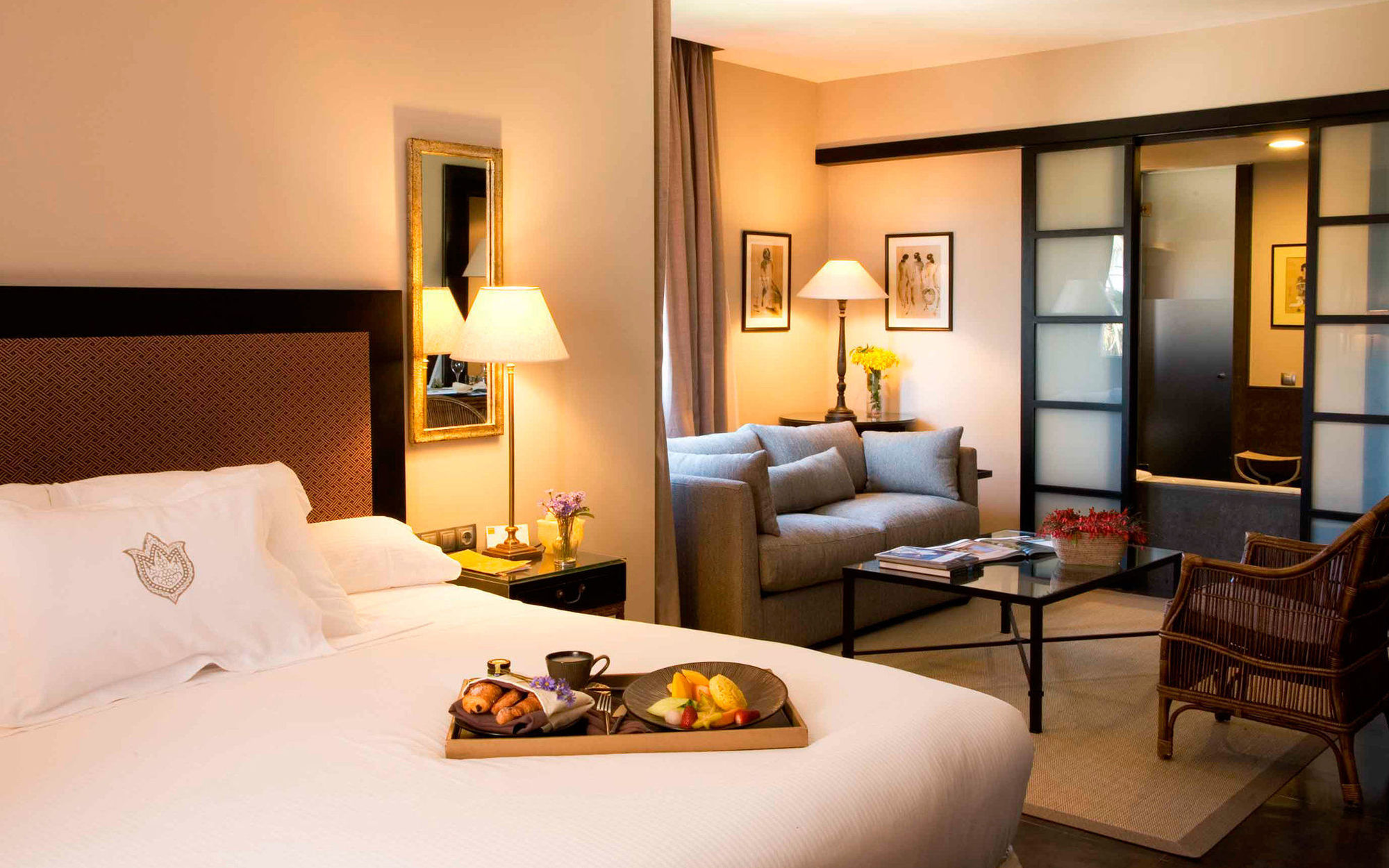 فندق إيشا جاردنز آند تاي سبا، إيه رويال هايدواي فينيسترات المظهر الخارجي الصورة A room at the Mandarin Oriental, Madrid